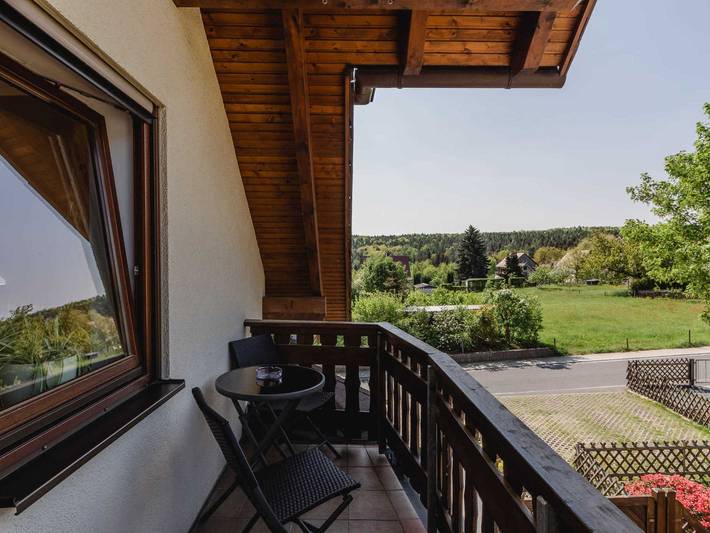 Ganze Ferienwohnung, Ferienwohnung Hetzdorf - Urlaub Am Tharandter Wald - Ferienwohnung mit komb.Wohn-/Schlafzimmer in Hetzdorf, Halsbrücke