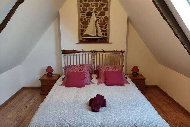 Location de vacances pour 5 personnes, avec jardin à Ploumilliau - 2