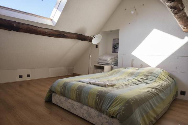 Gîte pour 3 personnes, avec vue et terrasse à Bruyères-le-Châtel