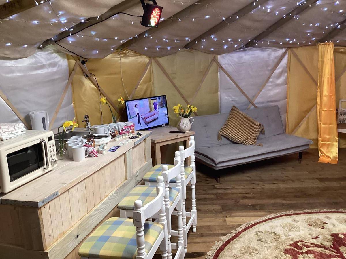 Vigo Retreat Yurt in Stansted, Kent
