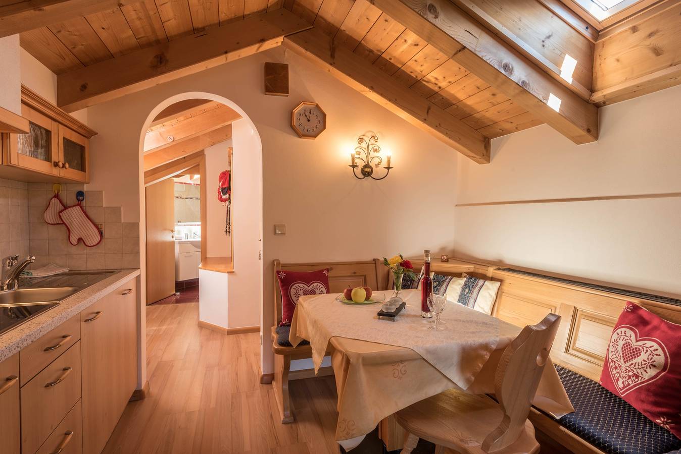 Modern Appartement "Malga - Unterkehr" met Uitzicht op de Bergen, Wifi, Tuin & Terras, foto 7