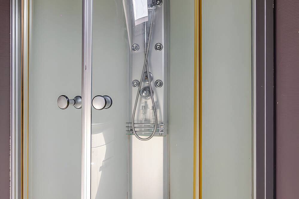 Apartamento entero, Love room Alsacia \"l'escale du désir\" - Estrasburgo a 45 min in Niederbronn-les-Bains, Alsacia del Norte