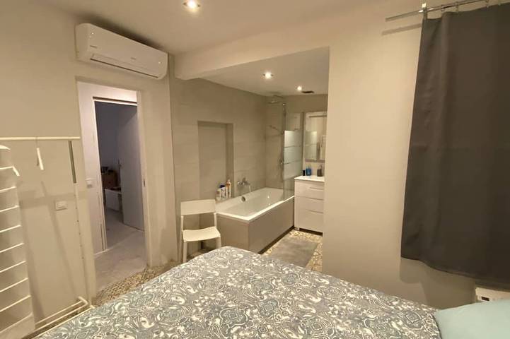 Ronnies Beach House, nice 2 bedroom house with a big rooftop with great seaview in Playa del Palo, Malaga