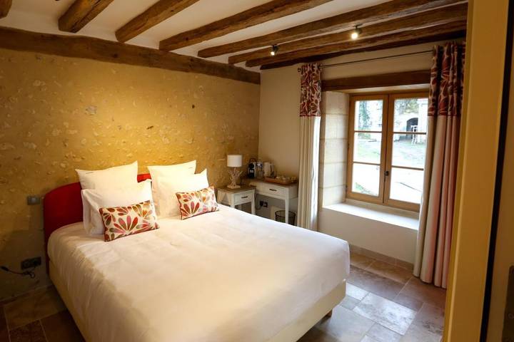 Cottage pour 2 personnes, avec terrasse et jacuzzi ainsi que jardin et sauna à Le Petit-Pressigny