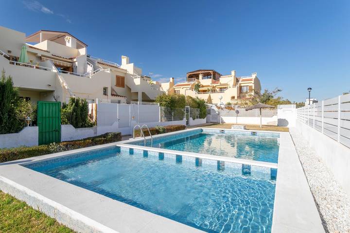 Gîte pour 5 personnes, avec Terrasse et Piscine à Sant Joan d'Alacant - 2