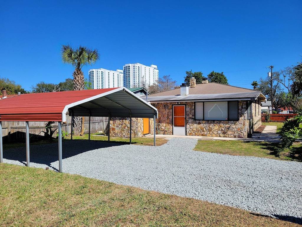 Super Nice House near everything in Daytona Beach in Daytona Beach, Florida