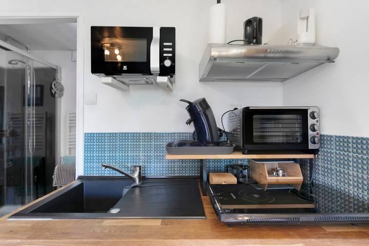 Estudio entero, Estudio «Le P'tit Bécot De Paimpol» con terraza privada, jardín privado y Wi-Fi in Paimpol, Côte de Goëlo