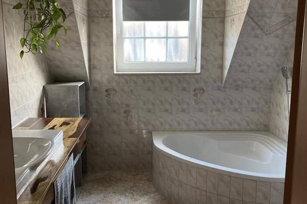 Ganze Wohnung, Neu Ferienwohnung Hofmann in Husum, Nordfriesland