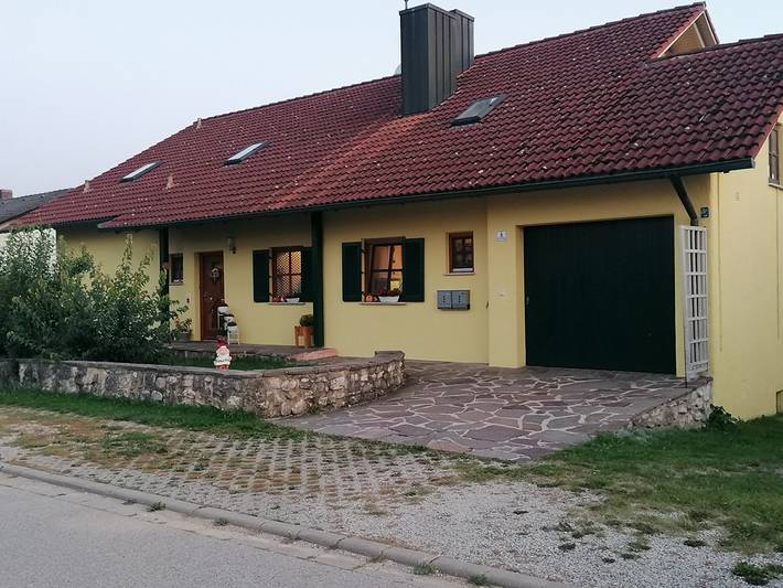 Ferienwohnung für 2 Personen, mit Balkon und Balkon/Terrasse sowie Garten und Sauna in Breitenbrunn