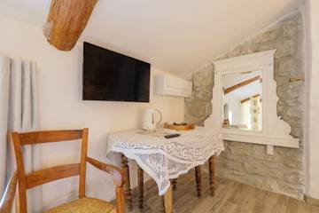 Chambre D’hôte pour 2 Personnes dans Saint-Alban-Auriolles, Ardèche, Photo 3