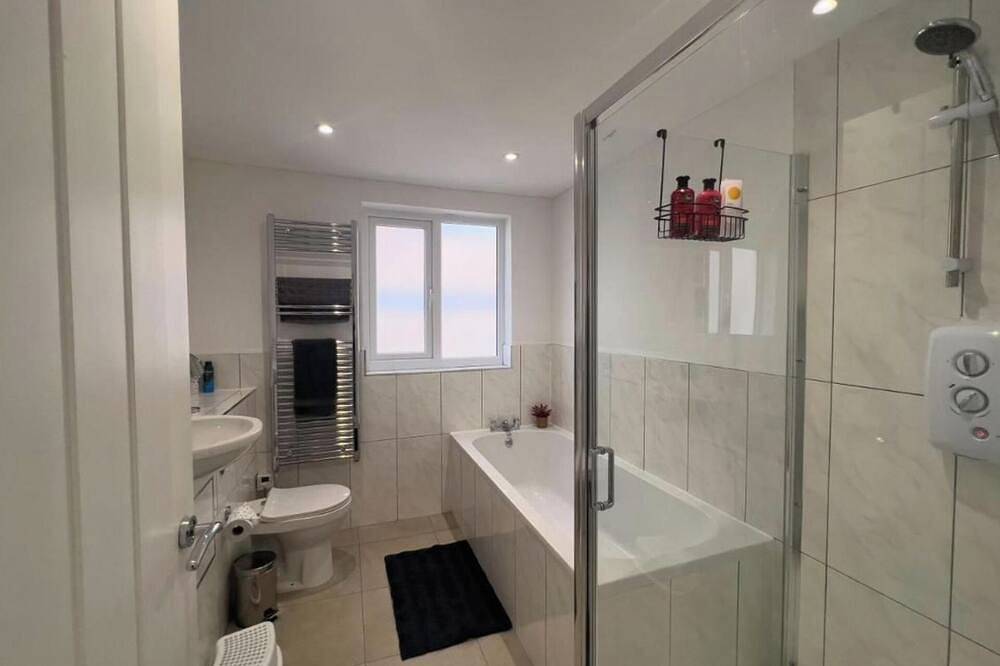Ganze Wohnung, Apartmentsleeps8-Wifi-Famillyfriendly-Citycentre in Royal Tunbridge Wells, Kent
