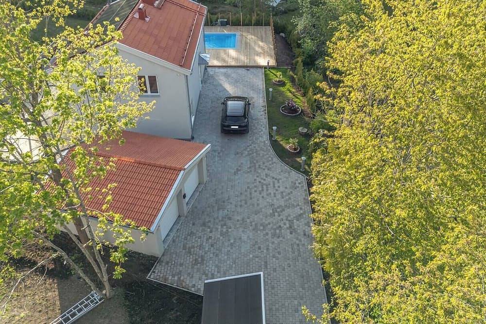Luxury villa in Täby with large pool in Täby kommun, Schwedische Ostsee