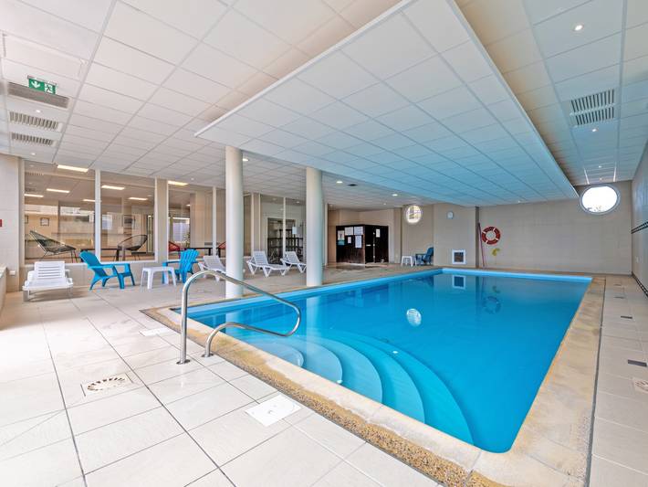 Gîte pour 6 personnes, avec balcon et piscine ainsi que jardin et sauna dans Plage Trez-Hir - 2