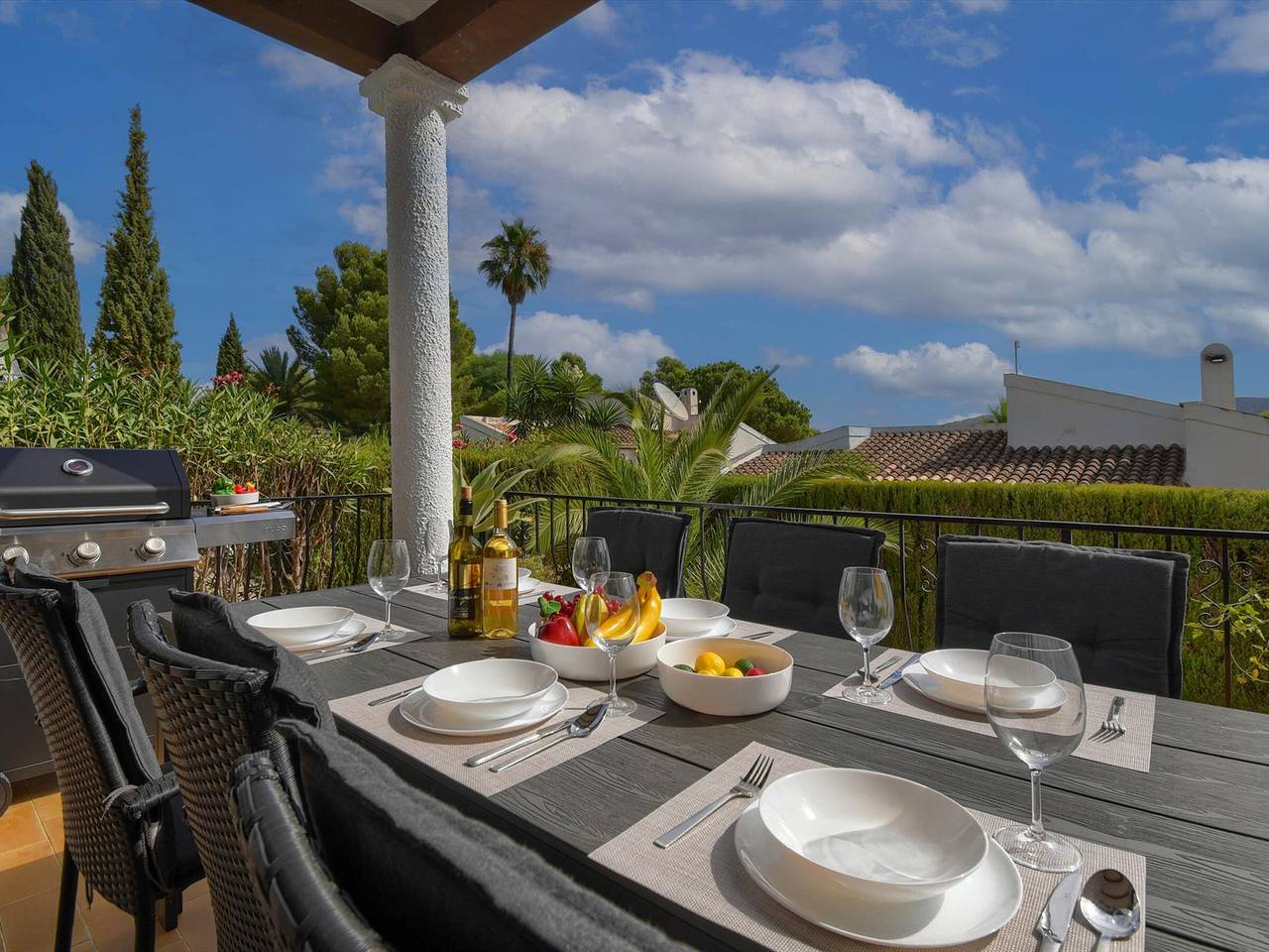 Gemütliches Ferienhaus für 4 Personen mit Gemeinschaftspool in Strandnähe, Denia in La Sella, Pedreguer