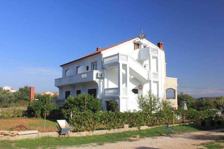 Ganze Wohnung, Studio Appartement am Strand Tkon, Pasman -a in Tkon, Pasman