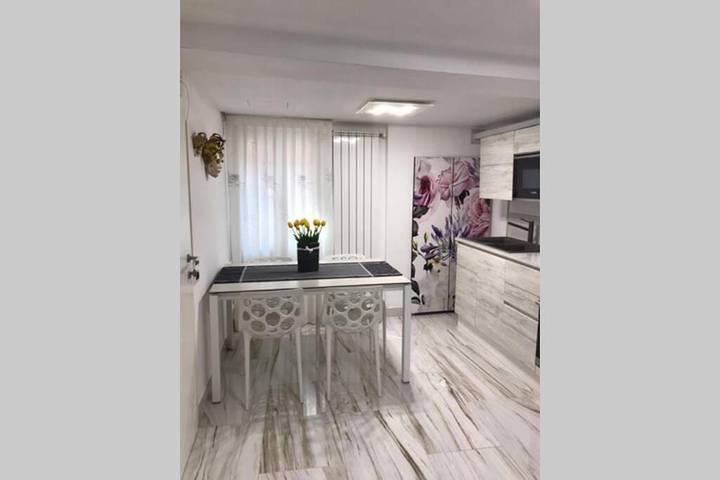 Gîte pour 4 personnes, avec jardin et terrasse dans Basilica Of San Pietro Di Castello - 2