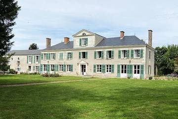 Chambre d’hôte pour 6 personnes, avec jardin et piscine à Cour-sur-Loire