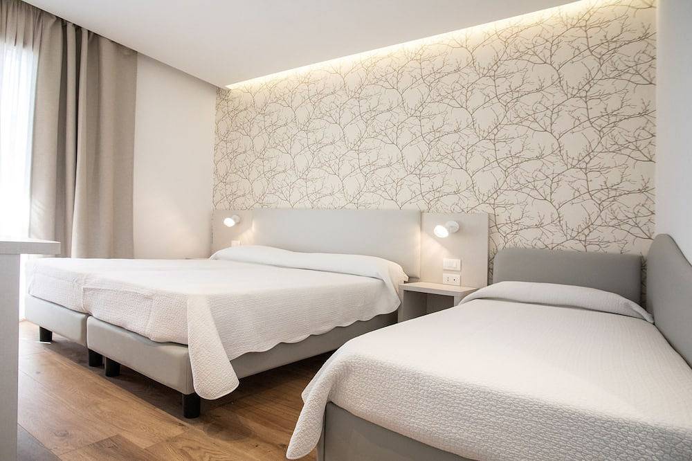 Camera Quadrupla Deluxe Top Quality in Torre Pedrera, Rimini Provinz