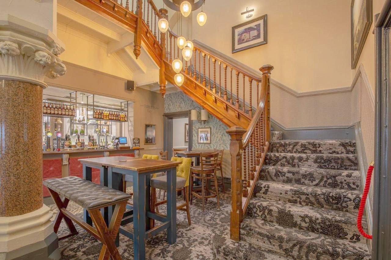 Woodthorpe Hotel in Bury, Grand Manchester