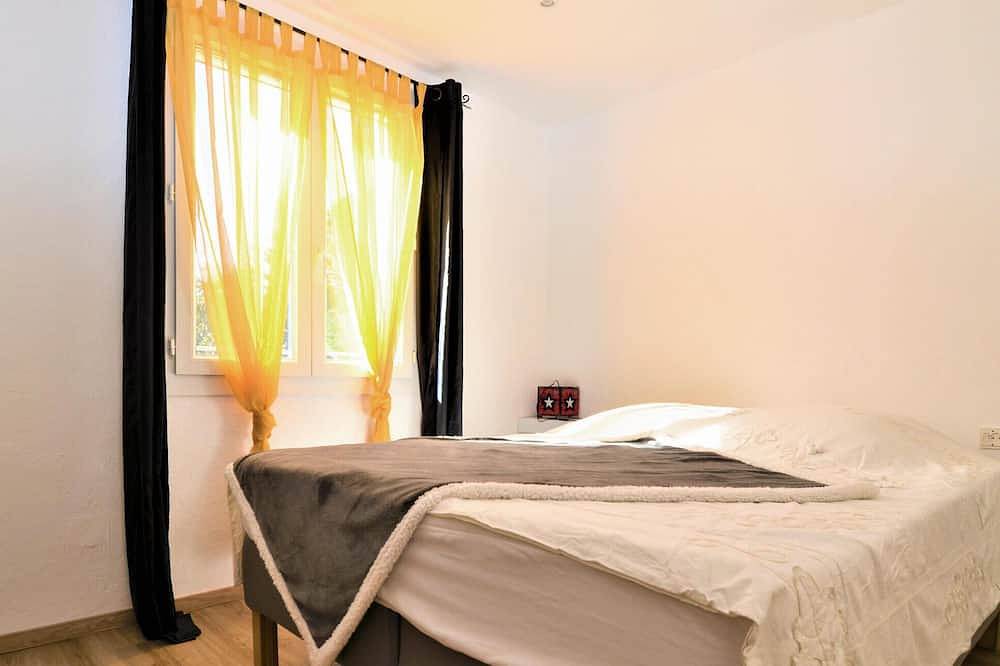 3 bedroom amazing home in Sorgues in Sorgues, Vaucluse