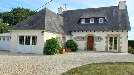 Gîte pour 5 personnes, avec jardin et terrasse à Hénansal