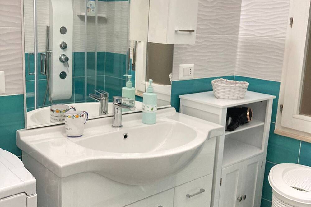 Appartamento intero, Terrazza sul mare Appartamento situato sul lungomare di Scoglitti fronte mare , in Scoglitti, Provincia di Ragusa