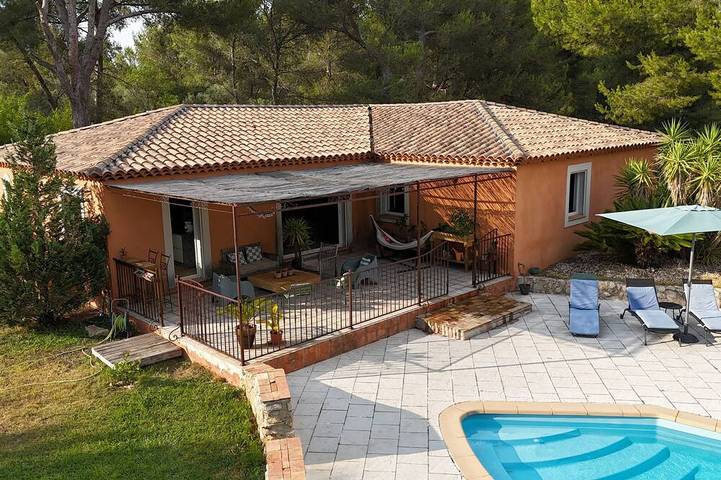 Maison de vacances pour 6 personnes, avec piscine, animaux acceptés à Velaux