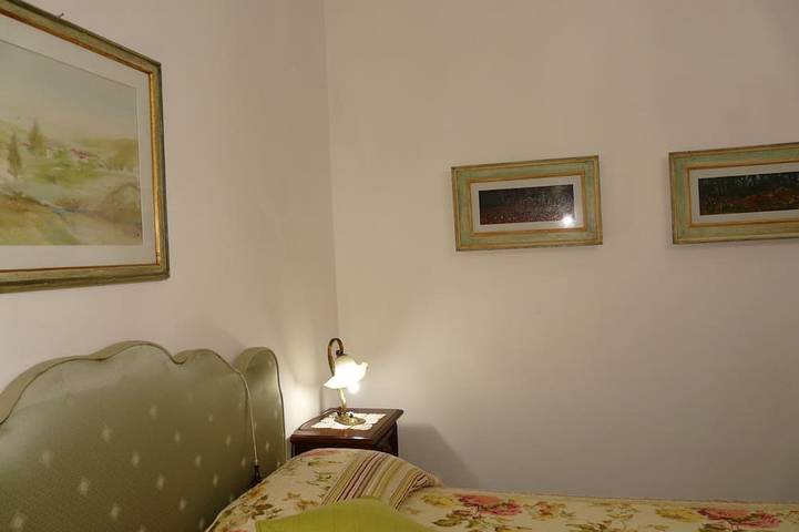 Villa für 10 Personen, mit Terrasse und Garten in Massa - 4