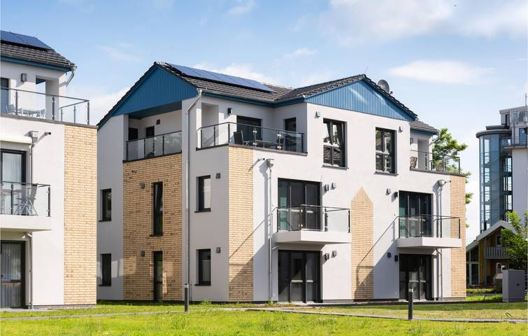 Ferienwohnung für 4 Personen, mit Terrasse und Seeblick sowie Sauna in Rechlin