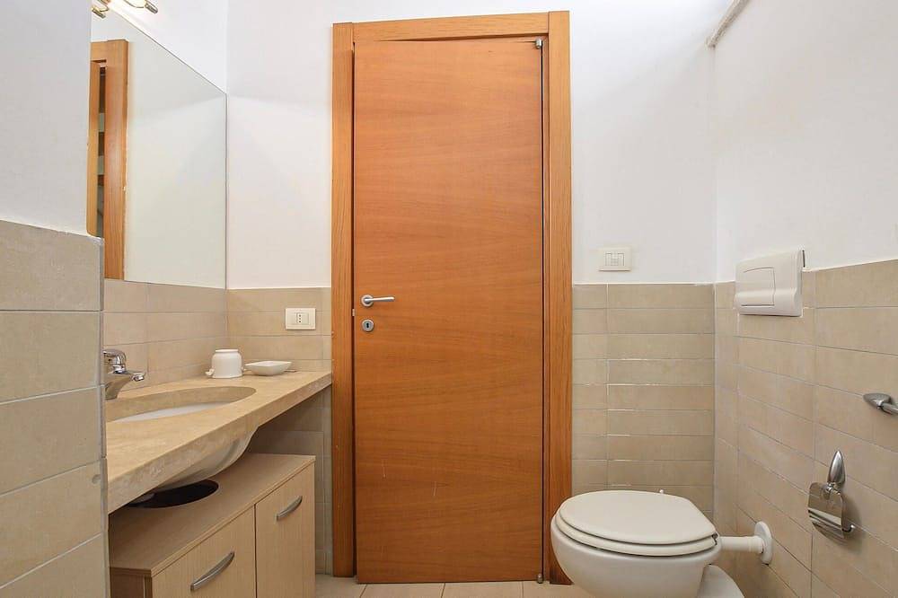 2 bedroom gorgeous home in Marina di Ragusa in Marina di Ragusa, Ragusa