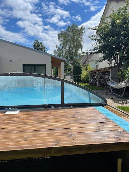 Ferienhaus für 3 Personen, mit Terrasse und Pool - 1