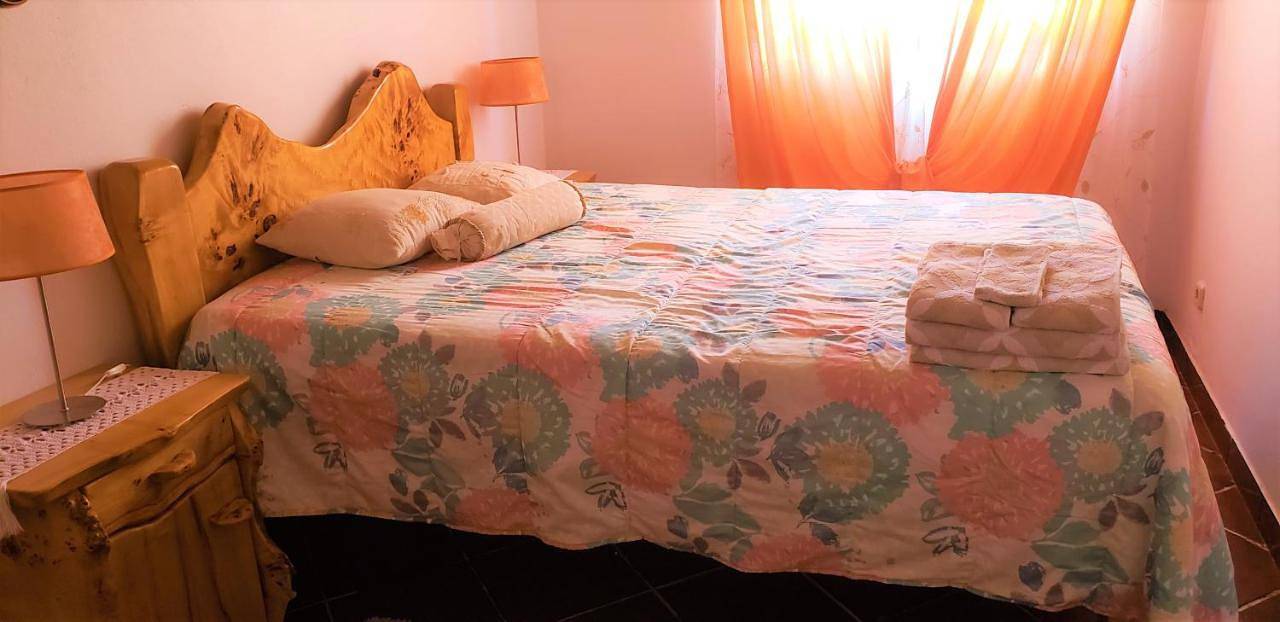 Three-Bedroom House in Ribamar, Lissabon Distrikt