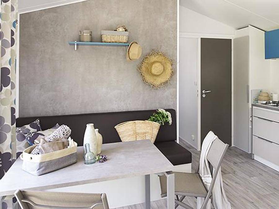 Camping Le Bosquet - Mobilhome 4 personas - Malaga Duo - 2 habitaciones - 27 m2 (+Terraza semicubierta 8 m2) 4 personas in Domme, Périgord Noir