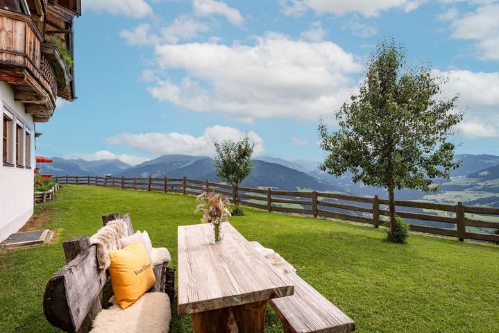 Ferienwohnung für 6 Personen, mit Balkon und Terrasse sowie Garten in Hopfgarten im Brixental