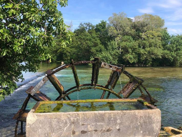 Gîte pour 4 personnes, avec vue dans Office De Tourisme Du Pays Des Sorgues Et Des Monts De Vaucluse - 4