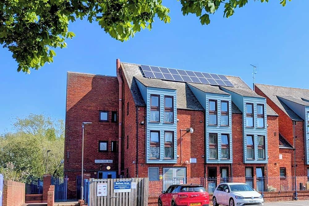 Entire apartment, Modern Spacious Flat | Near Aylesbury Station -Brand new in Aylesbury, Buckinghamshire