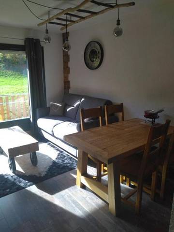 Gîte pour 4 personnes, avec vue et balcon à Bellefontaine (Jura)