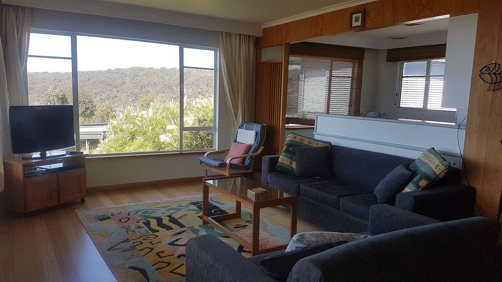 Dieses Haus mit herrlicher Aussicht ist familienfreundlich und liegt in der Nähe von 3 Stränden in Pambula Beach, New South Wales