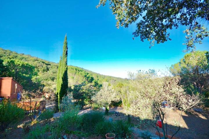 Location de vacances pour 4 personnes, avec jardin et piscine à Camélas - 3