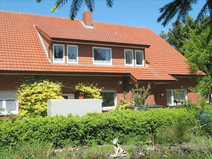 Ferienwohnung für 3 Personen, mit Terrasse und Garten in Heede - 2