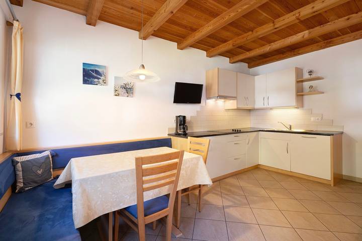 Appartamento intero, Appartamento 'Speckign 1' con vista sulle montagne, balcone e Wi-Fi in Cadipietra, Valle Aurina