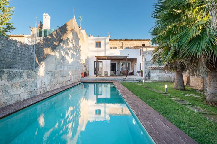Villa for 8 people, with terrace - 1