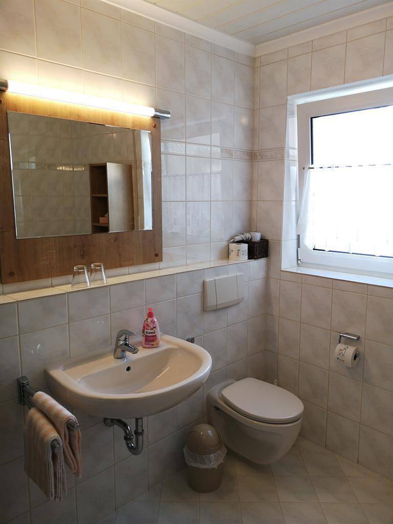 Ganze Ferienwohnung, 4-Bettwohnung, Am Rosenkreuz in Zell Stadt (Mosel), Zell (Mosel)