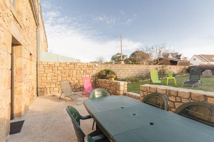 Gîte pour 5 personnes, avec Terrasse ainsi que Jardin et Vue à Belz - 4