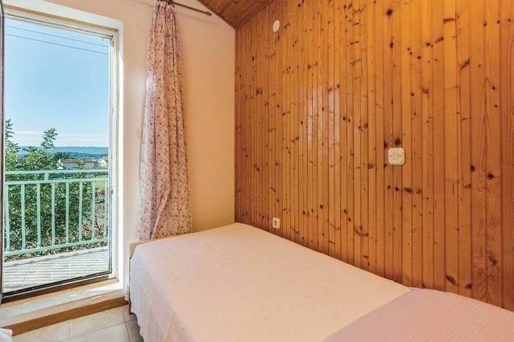 Großes Miethaus an der Adriaküste in Općina Sveti Filip i Jakov, Zadar