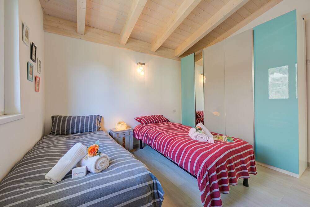 Ganze Wohnung, Mirabelle, Dro, Italy in Dro, Gardasee-Berge