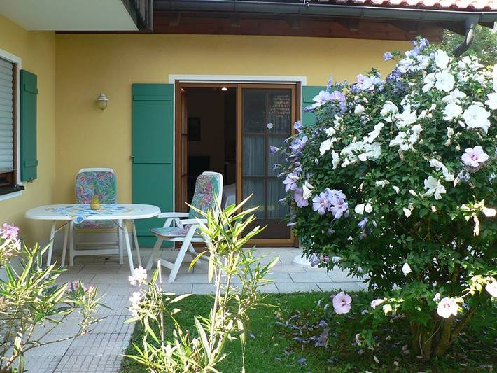 Ferienwohnung für 2 Personen, mit Terrasse und Garten in Prien