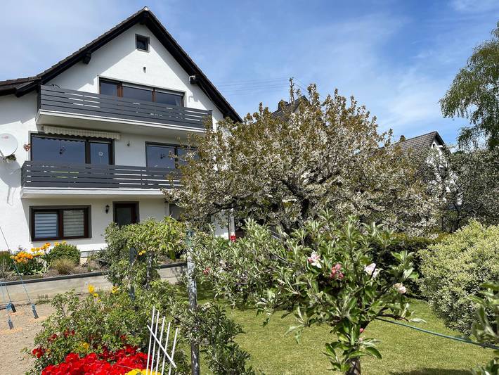 Ferienhaus für 8 Personen, mit Balkon und Garten, kinderfreundlich in Mastershausen
