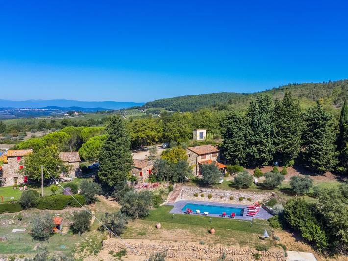 Location de vacances pour 6 personnes, avec vue ainsi que jardin et terrasse, animaux acceptés dans Tavarnelle - 2