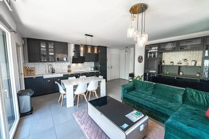 Apartamento entero, Apartamento de vacaciones para 4 personas con balcón in Burdeos, Región de Burdeos